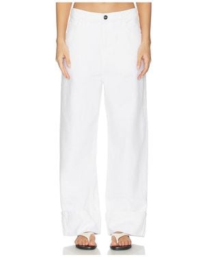 Rohe Jeans Mit Lockerem Schnitt Und Umgeschlagenen Hosenbeinen - Weiß