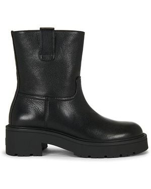 Stuart Weitzman Ren Bootie - Black