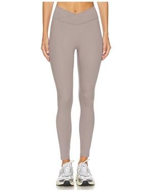 437 The V Legging - Gray