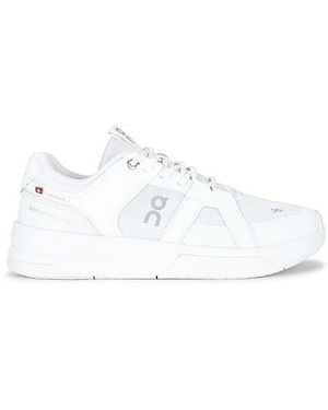 On Shoes The Roger Clubhouse Pro 2 - White