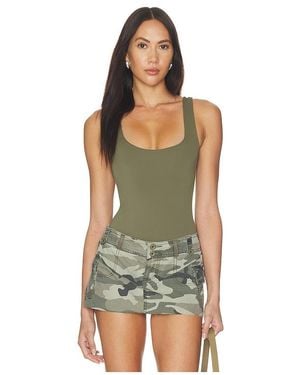 GOOD AMERICAN The Sculpting Modern Tank Top - Green