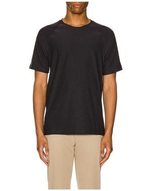 Rhone Reign Short Sleeve - Black