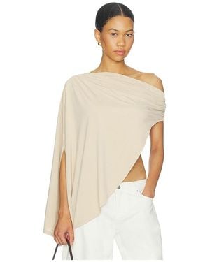 Lioness Reborn Poncho - White