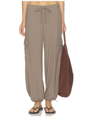 Splits59 Nico Airweight Cargo Pant - Natural