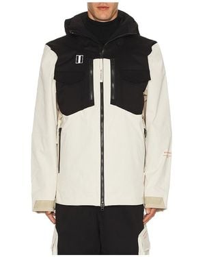 White/space 2L Insulated Cargo Jacket - White