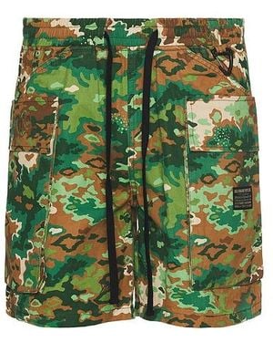 BBCICECREAM Camo ショートパンツ - グリーン