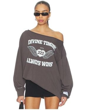 The Mayfair Group Langarmshirt Mit Grafikprint Und Schulterfreiem Schnitt Bella Hadid - Grau