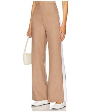 Beyond Yoga Spacedye Laid Back Stripe Pant - Natural