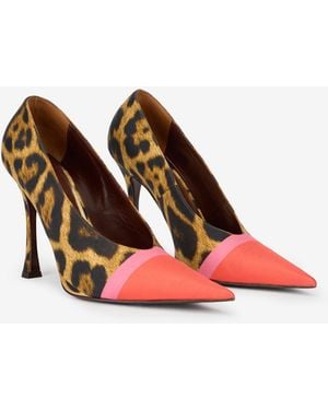 Roberto Cavalli Leopard Print Pump - Multicolor