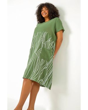 Roman Curve Contrast Print Pocket T-Shirt Dress - Green