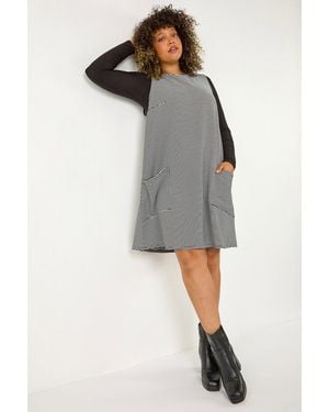 Roman Curve Chequered Stretch Pocket Dress - Grey