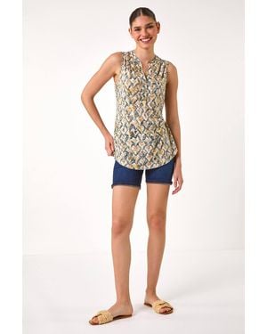 Roman Geometric Print Button Sleeveless Top - Green