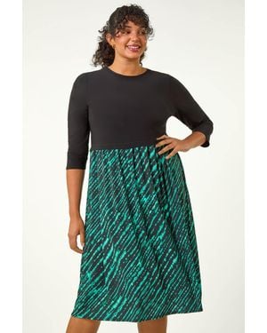 Roman Curve Contrast Skirt Stretch Dress - Green