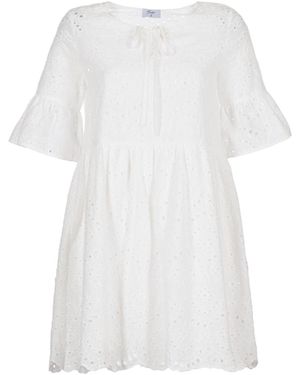 Betty London Innatu Women's Dress In White