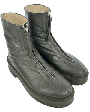 The Row Leather Zipped Boot (Authentic Pre-Loved) - Black