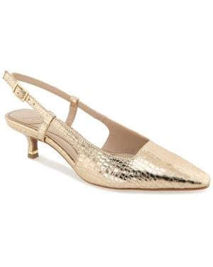 Kenneth Cole Martha Pump - Natural