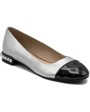 Adrienne Vittadini Corsage Patent Flat - Metallic