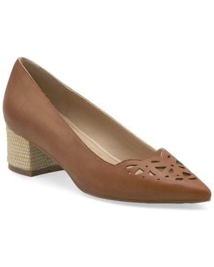 Adrienne Vittadini Graze Pump - Brown