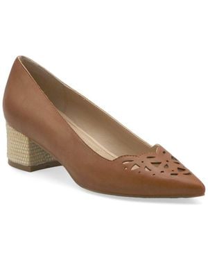 Adrienne Vittadini Graze Pump - Brown