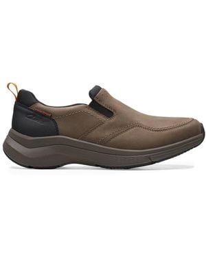 Clarks Wave2.0 Edge Oiled Nubuck Shoe - Brown
