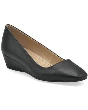 Adrienne Vittadini Palmer Leather Pump - Black