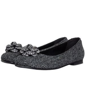 CHANEL Wool/Hair Camellia Flat (Authentic Pre-Loved) - Black