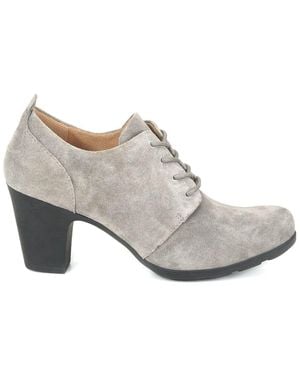 Comfortiva Neacy Suede Shootie - White