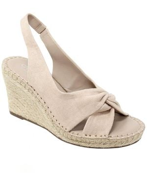 Charles David Notable Wedge - Natural