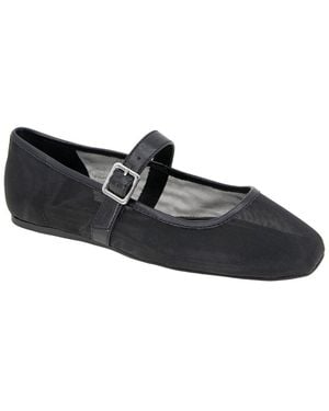 BCBGeneration Harpin Flat - Black