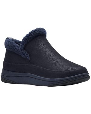 Clarks Breeze Park Textile Boot - Blue