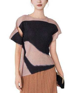 Linda Charm T-Shirt - Black