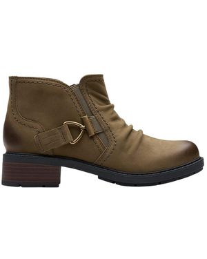 Clarks Hearth Clara Leather Boot - Brown