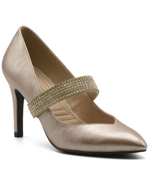 Adrienne Vittadini Notion Pump - Brown