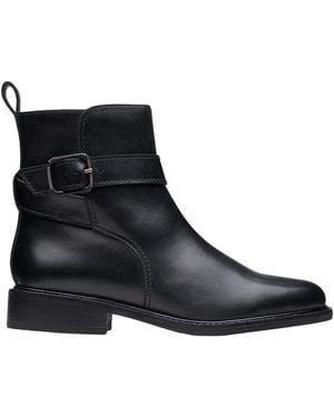 Clarks Renewal Style Leather Boot - Black