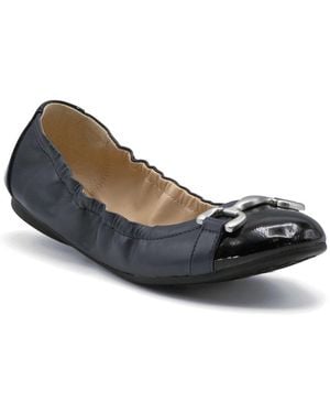 Adrienne Vittadini Cadeeno Flat - Blue