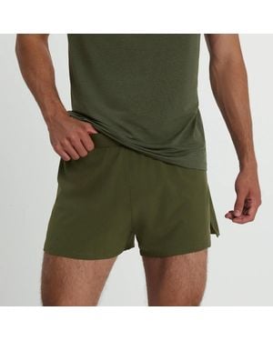 Saucony Outpace 2.5" Split Short - Green