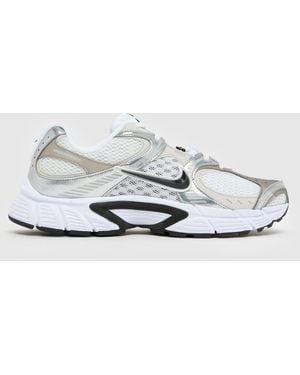 Nike V5 Rnr Trainers - White