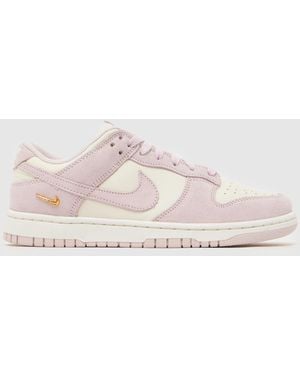 Nike Dunk Low Trainers - Pink