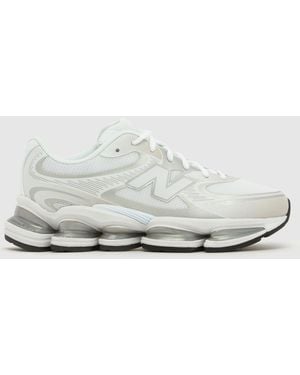 New Balance Abzorb 2000 Trainers - White
