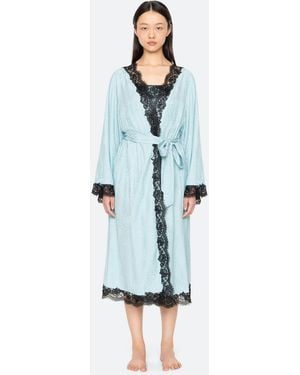 Sea Lila Robe - White