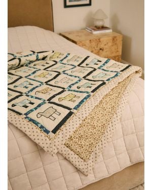 Sea Tate Quilt - White
