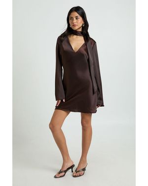 Boohoo Textured Satin Scarf Detail Shift Dress - Black