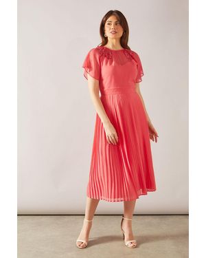 Wallis Cape Sleeve Embellished Shoulder Midi Dress - Red
