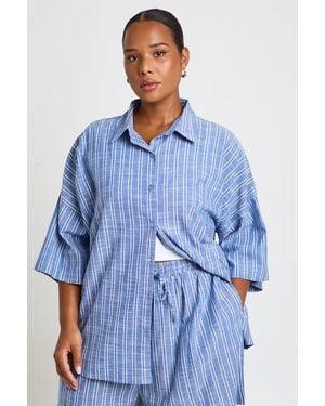 Boohoo Plus Stripe Short Sleeve Shirt - Blue