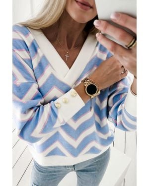 Azura Exchange Chevron Print Button Cuff Top - Blue