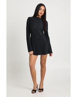 Boohoo Textured Flare Sleeve Shift Dress - Black