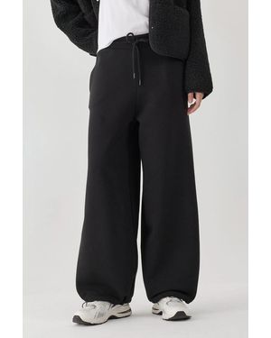 Hiccup Barrel Fit Basic Raised Joggers - Black