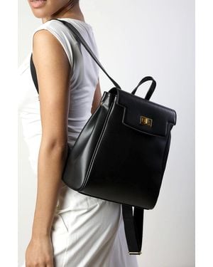Where's That From Wheres Yusra Raffia Shoulder Bag With Contrast Front Pocket - Black