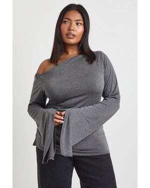 Boohoo Plus Flared Angel Sleeve Off The Shoulder Draped Top - Grey
