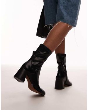 TOPSHOP Penny Round Toe Block Heeled Ankle Boots - Black